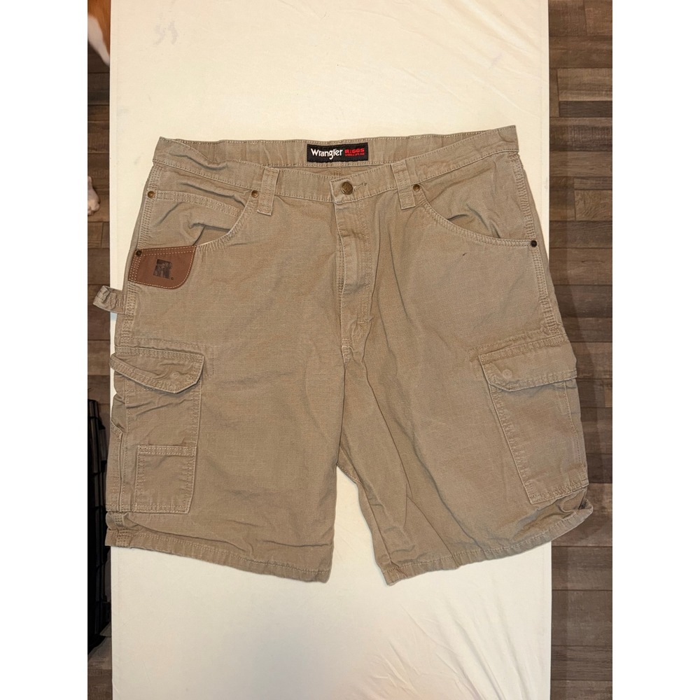 Wrangler Riggs Workwear Tan 38 Cargo Shorts 3W360BR